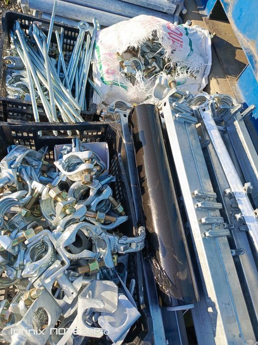 Rusztowanie plettac złącze krzyżowe  obrotowe kotwa trawers dms