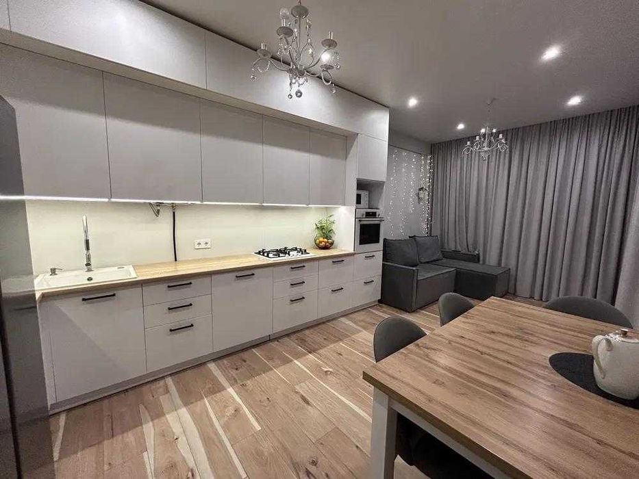 Продається 2-к. квартира в новобудові з ремонтом, ЖК Флоренція