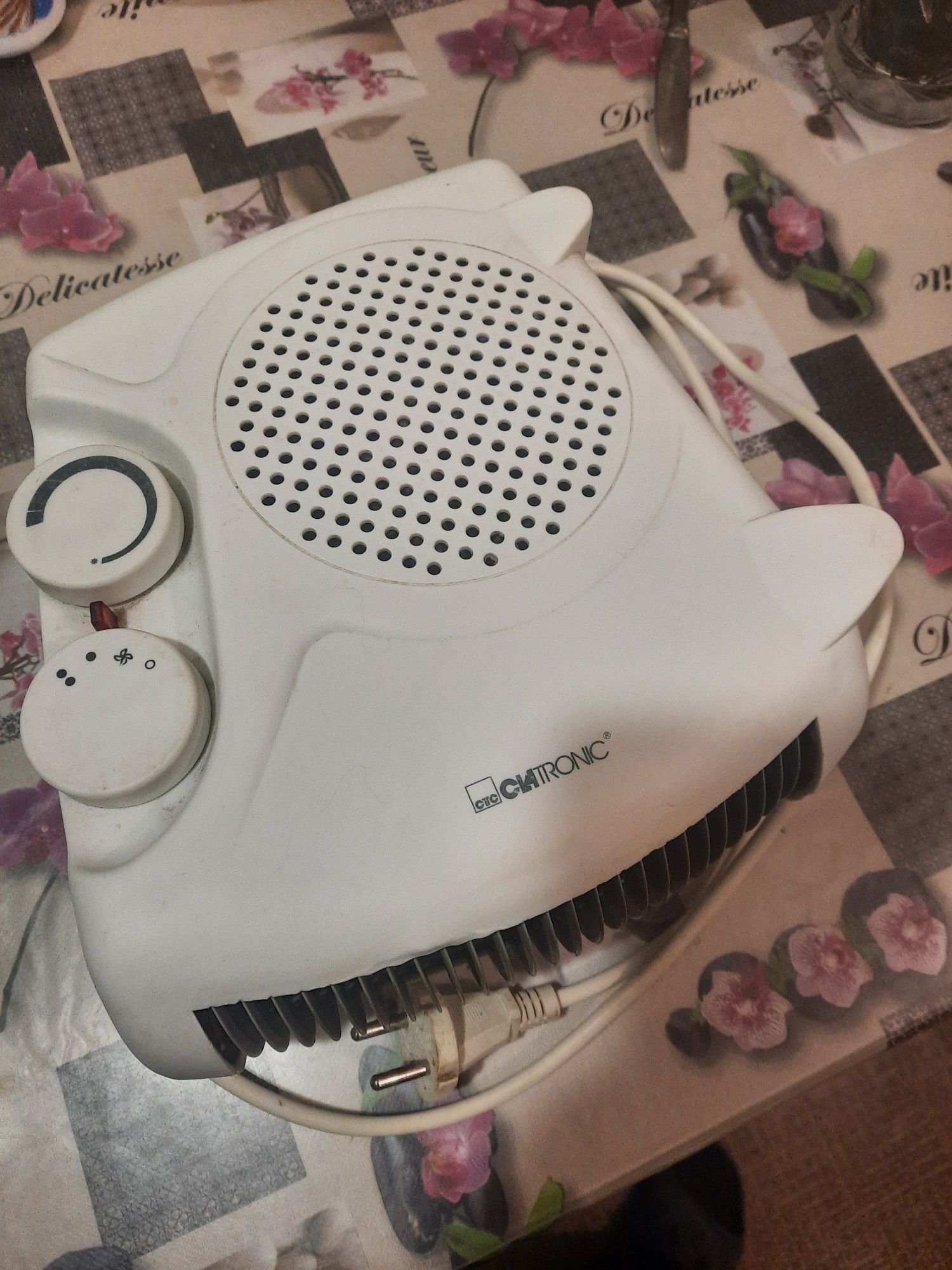 Дуйка вентилятор CLATRONIC  220v/2000w