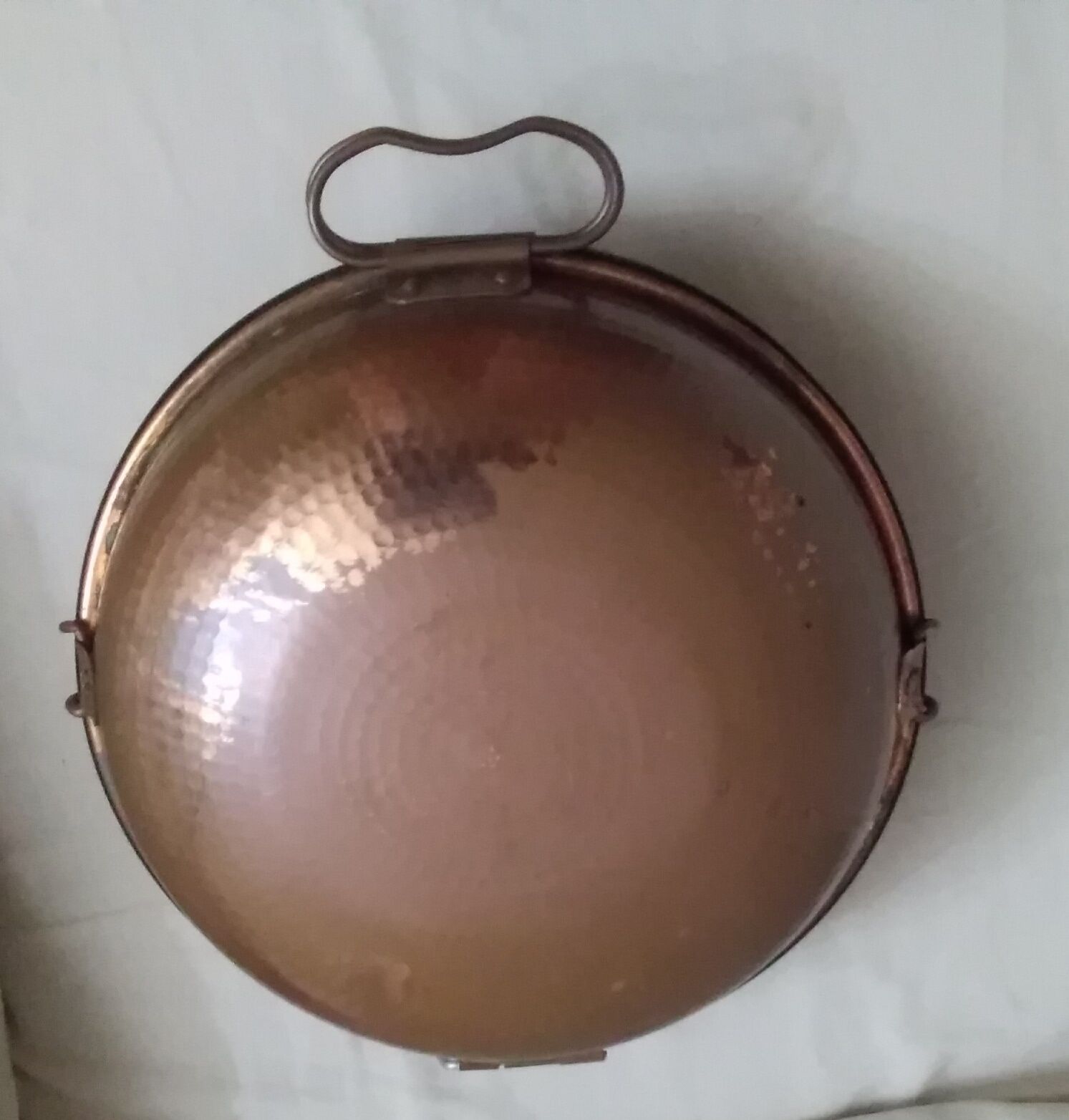 Cataplana em cobre.