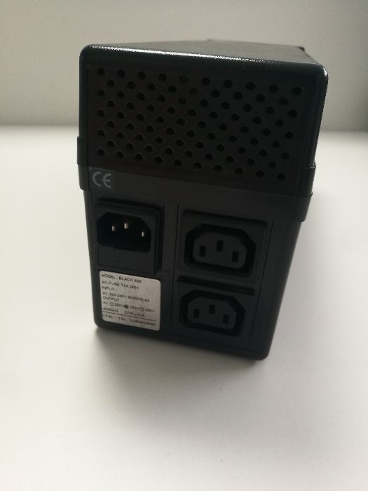 UPS 600VA com 2 saídas (BATERIA NOVA)