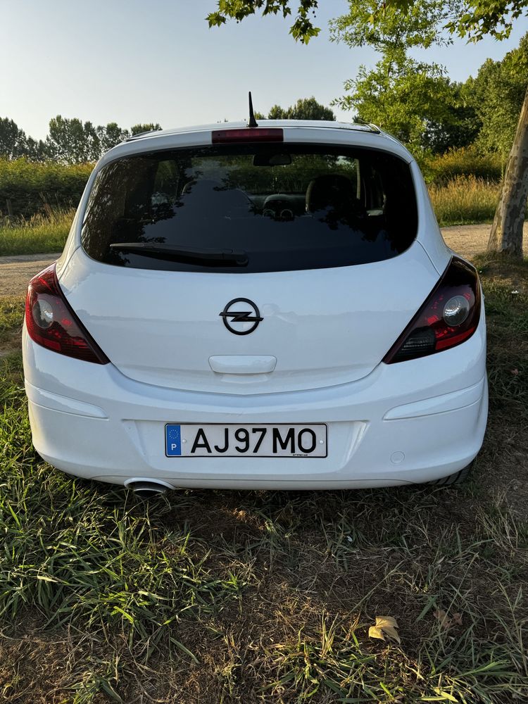 Opel corsa 1.3 cdti 2011