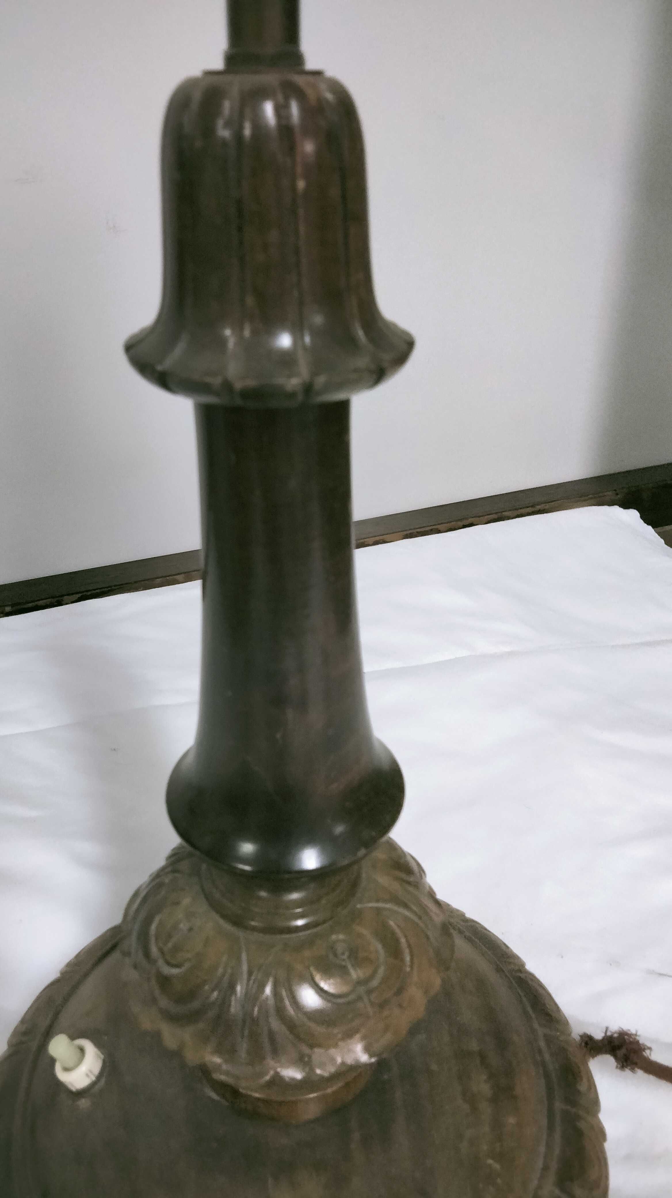 Stara stylowa lampa.