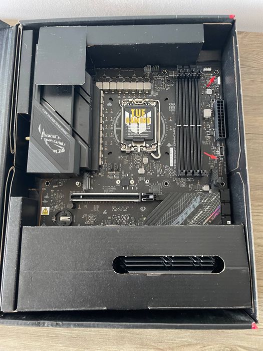 ASUS ROG Strix B760-F Gamink WiFi