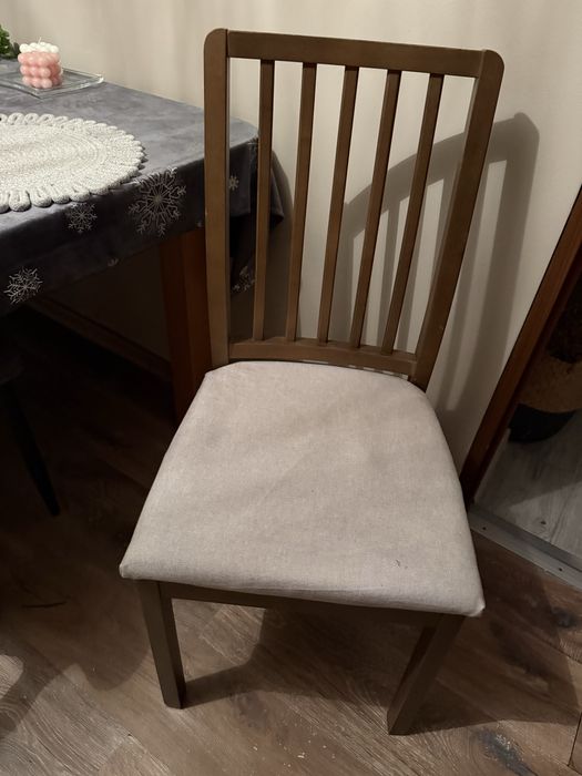 Cztery krzesła ciemny brąz Ikea