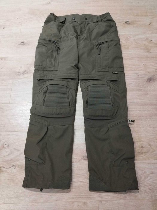 Spodnie Uf Pro 34/34 używane w bardzo dobrym stanie