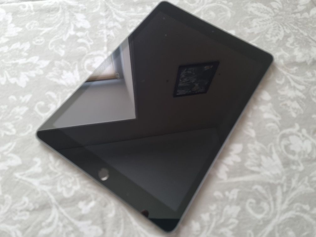 Планшет APPLE iPad 7 10.2" 128GB LTE(Sim Карта) Space Grey