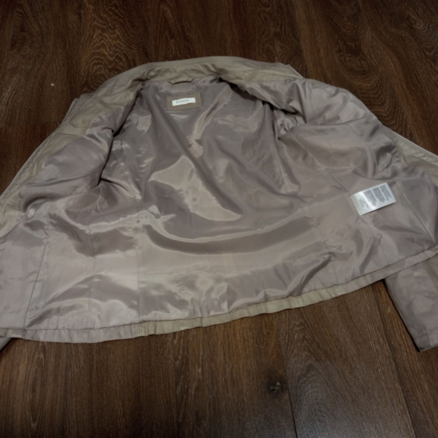 Демисезонная куртка Bonita 36 размер бу