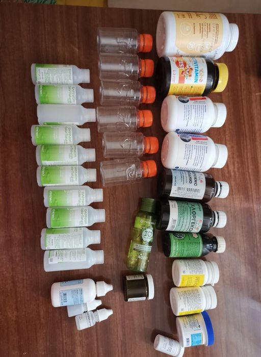 Баночки пластикові бутилочки