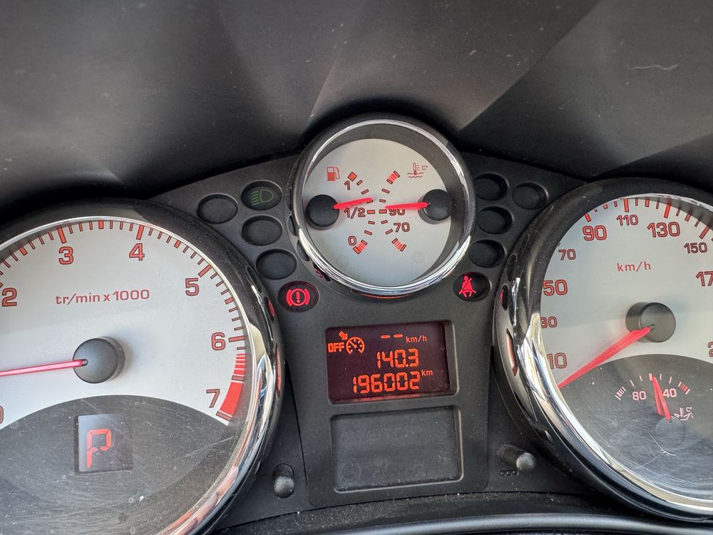Продам Peugeot 207 SW 2008рік , 1.6 бензин , автомат !