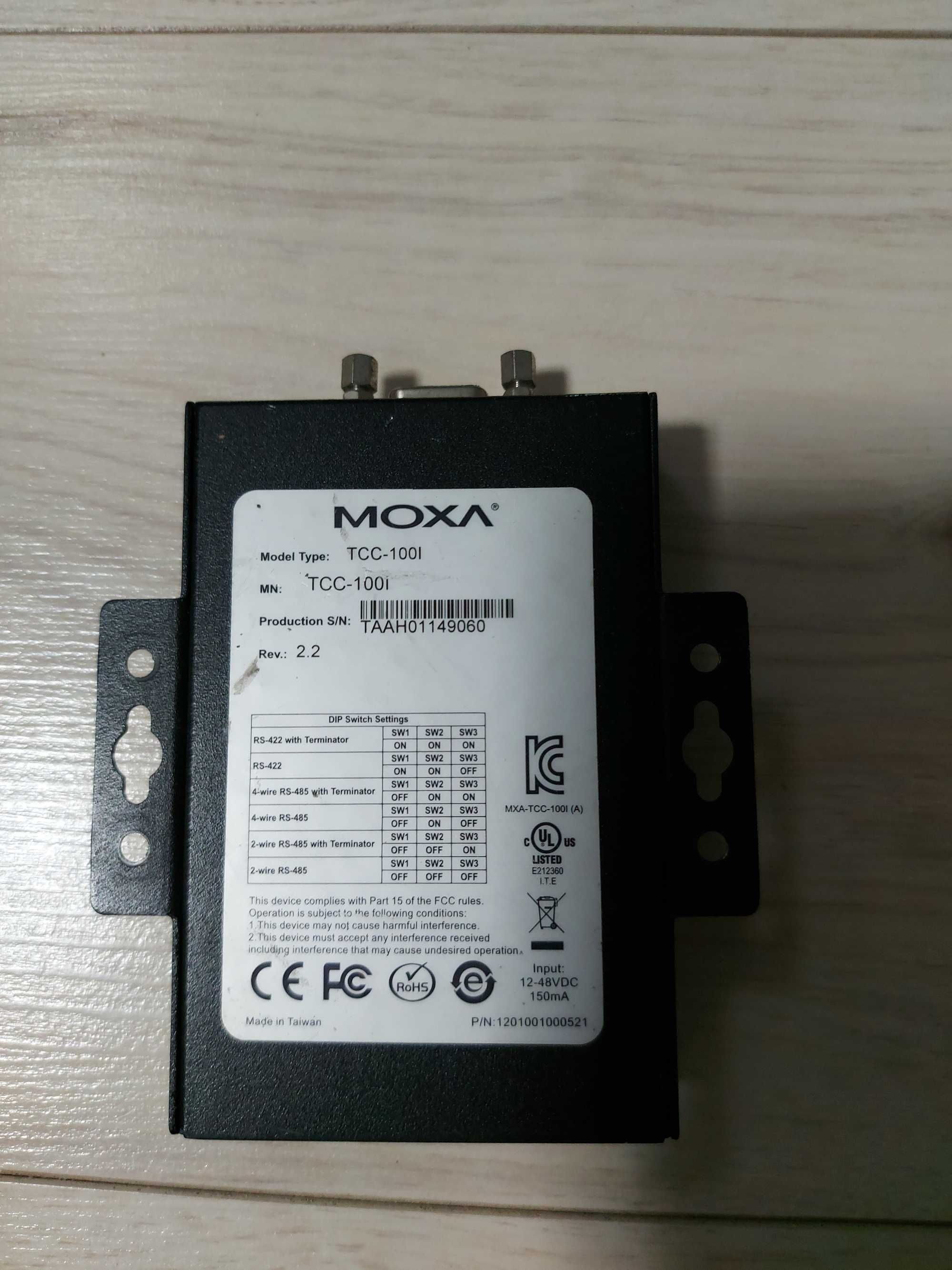 Moxa - TCC-100I Konwertery portów szeregowych, RS-232 na RS-422/485