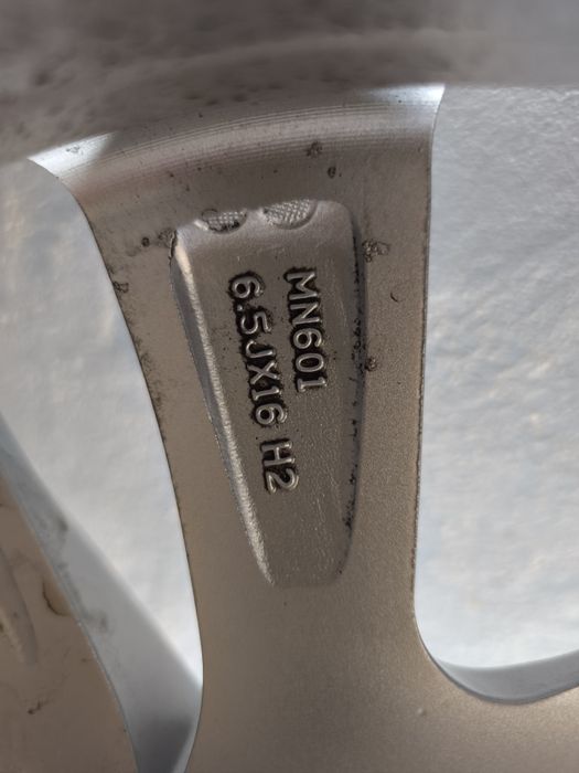 Koła zimowe Alufelgi nissan Qashqai 5x114,3 215/65r16