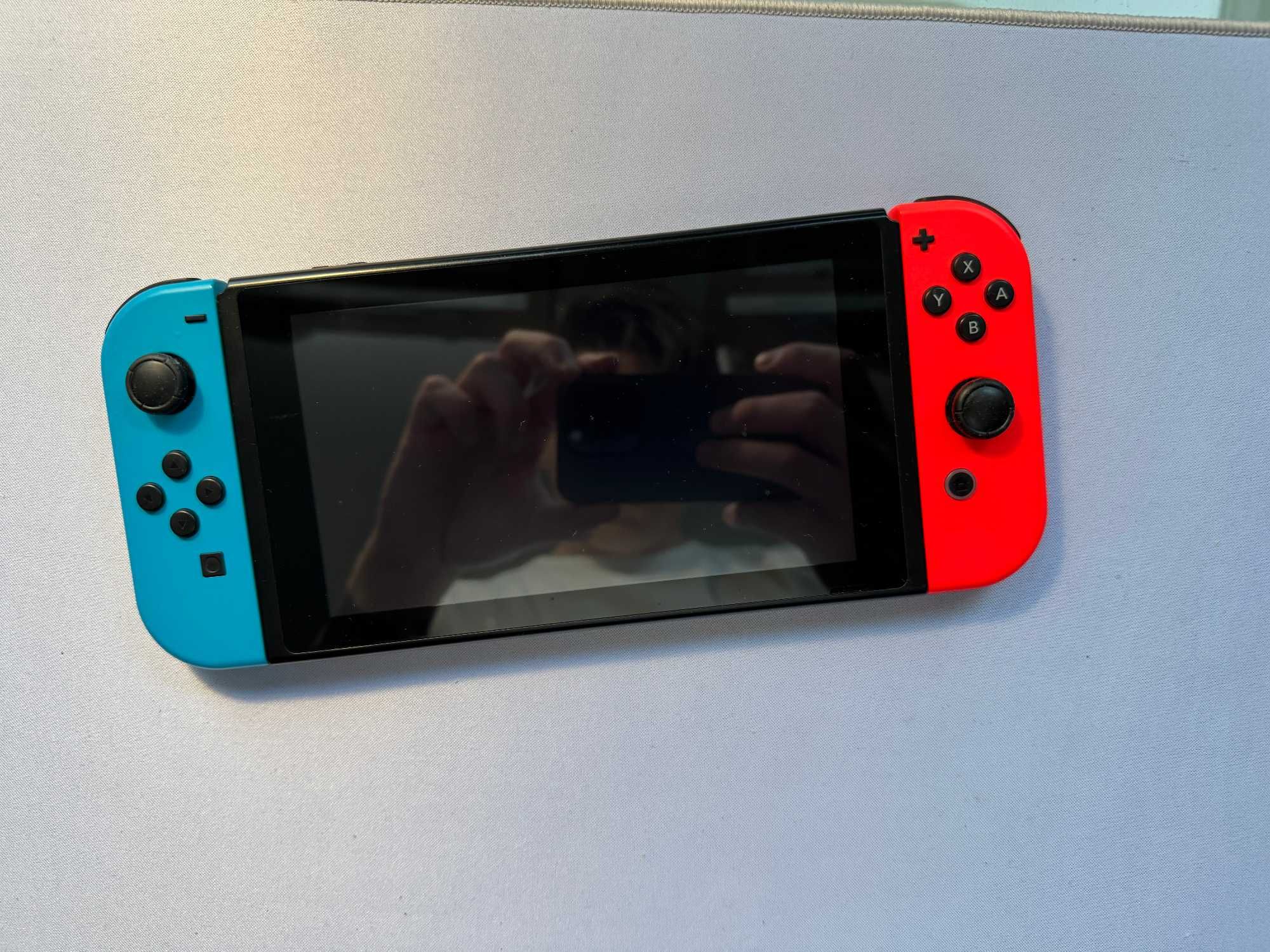 Nintendo Switch V2 + Akcesoria