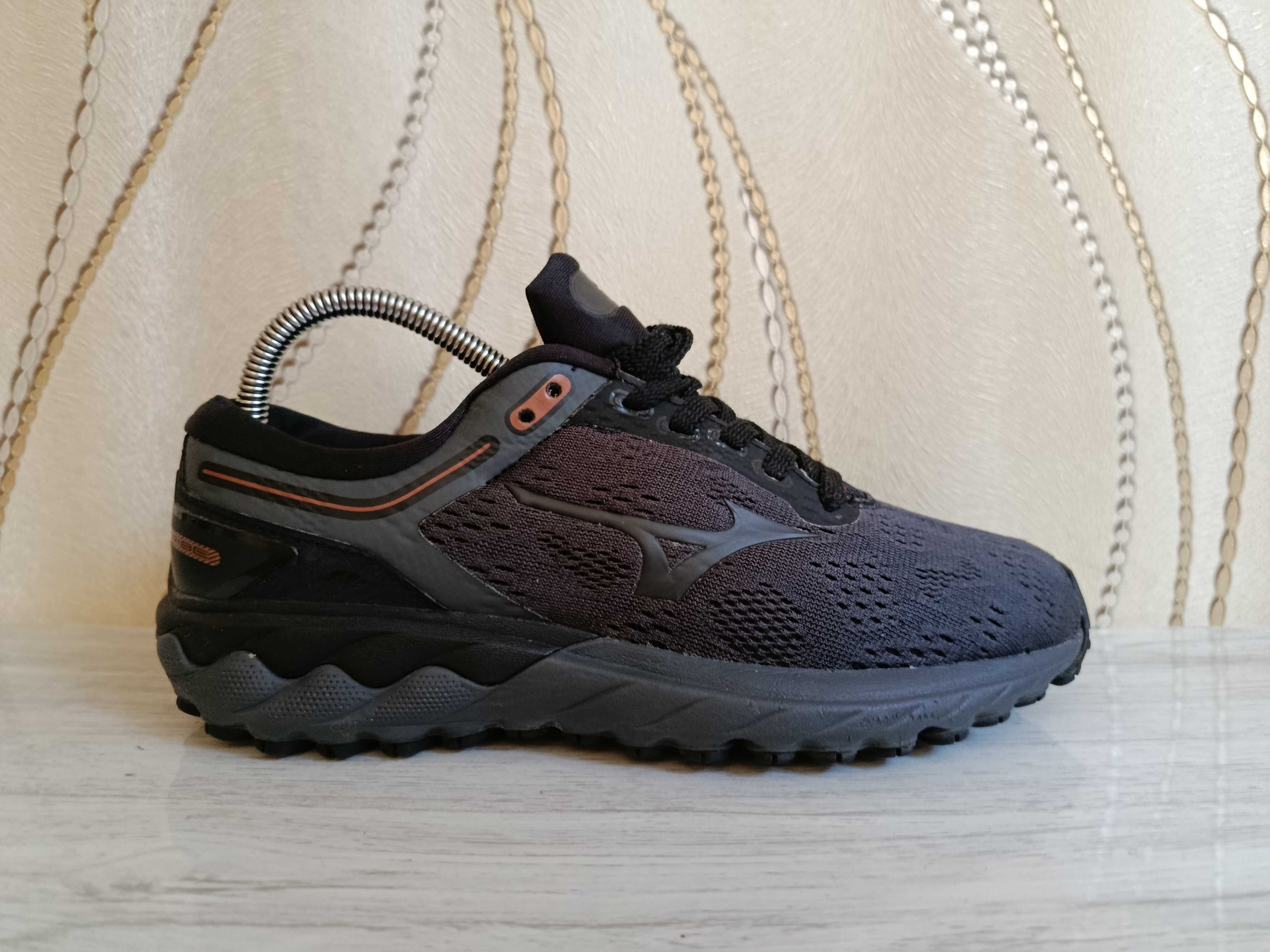 Кроссовки Mizuno Оригинал стелька 26 см