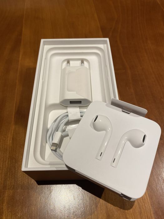 iPhone Xs, Silver, 64GB