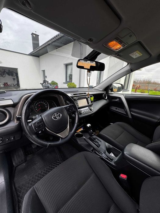 Toyota RAV4 - Krajowa - benzyna