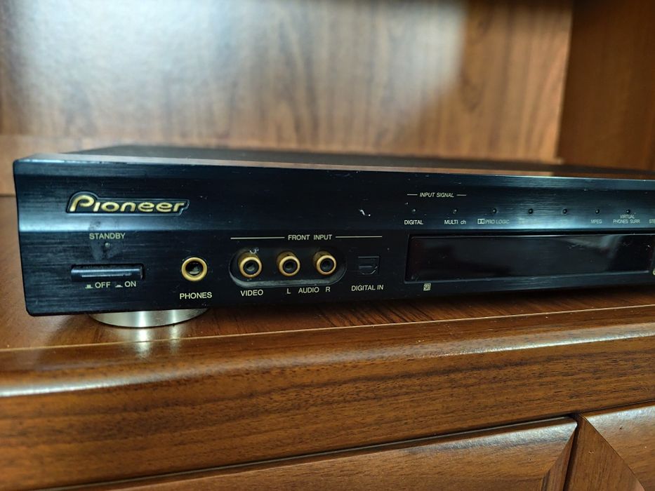 Amplituner Pioneer