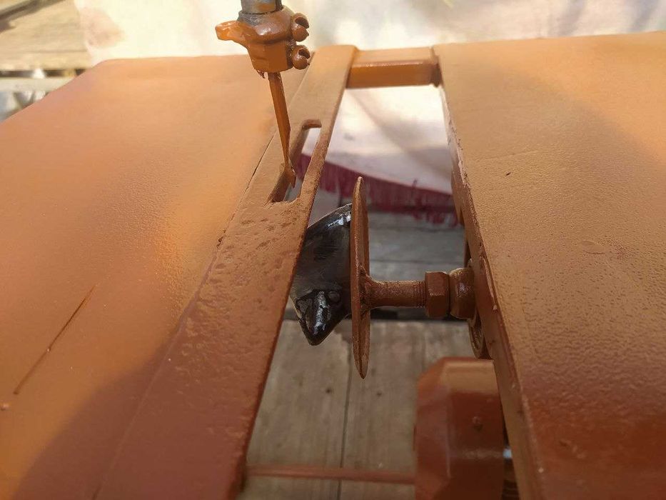 Машинка для шиття віників