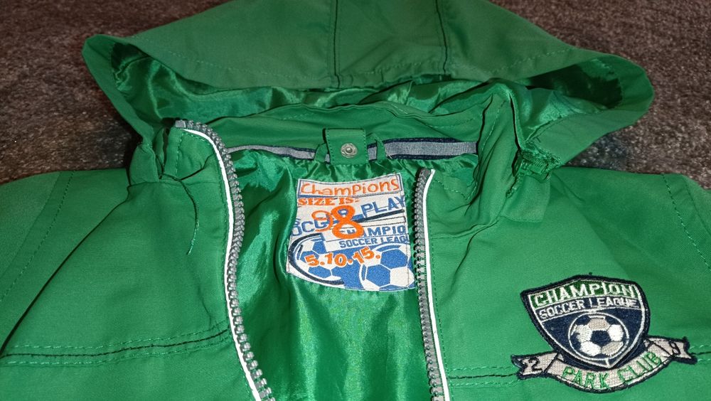 Kurtka 98 wiatrówka z kapturem