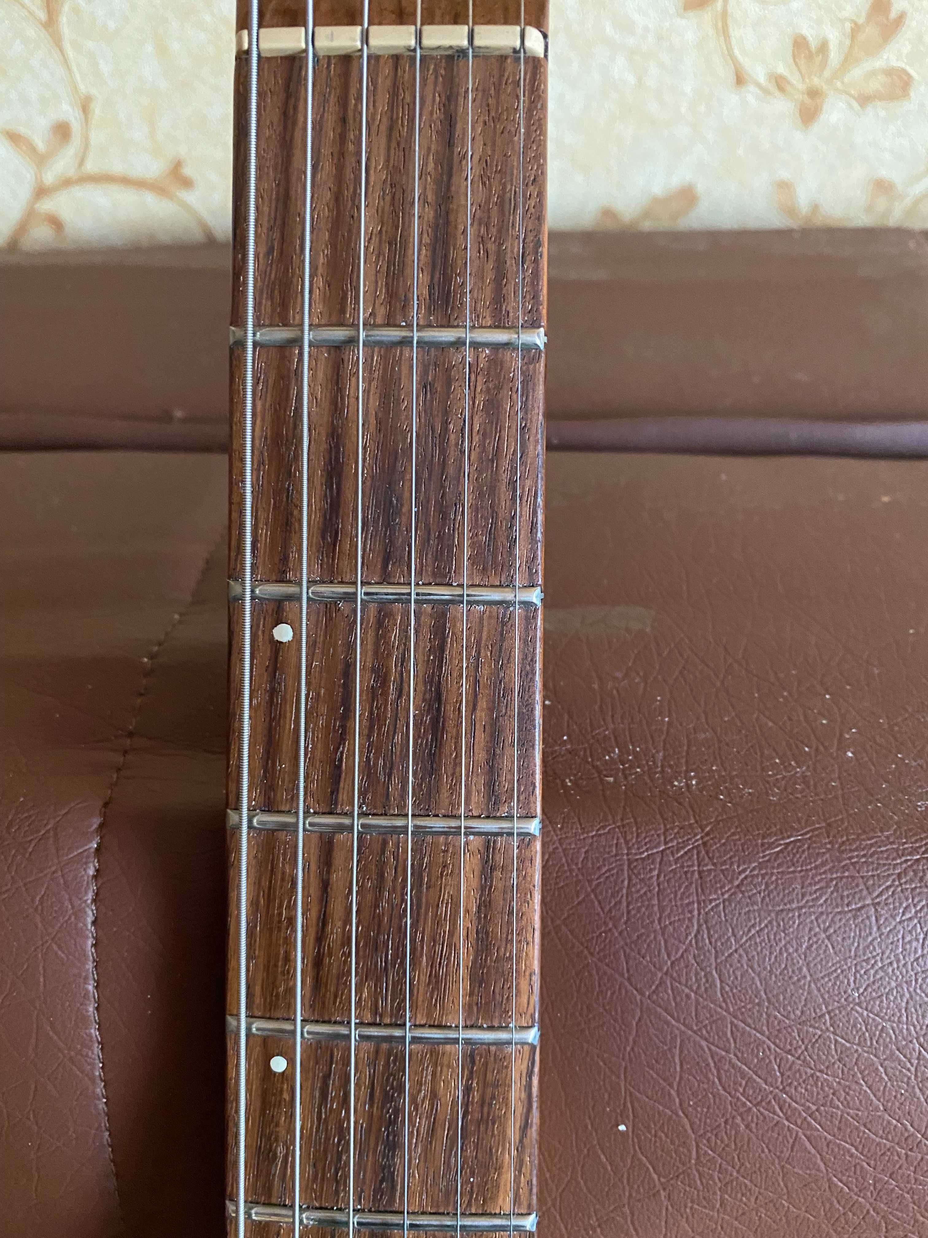 Gitara elektryczna Godin SDXT