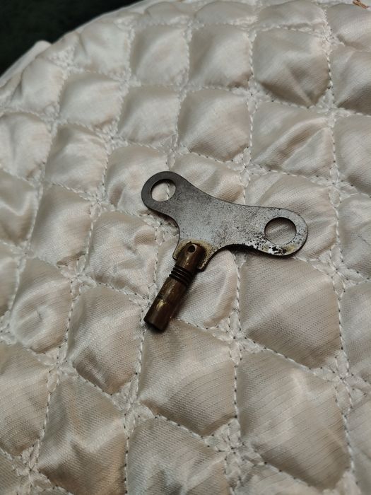 Klucz do zegara mechanicznego