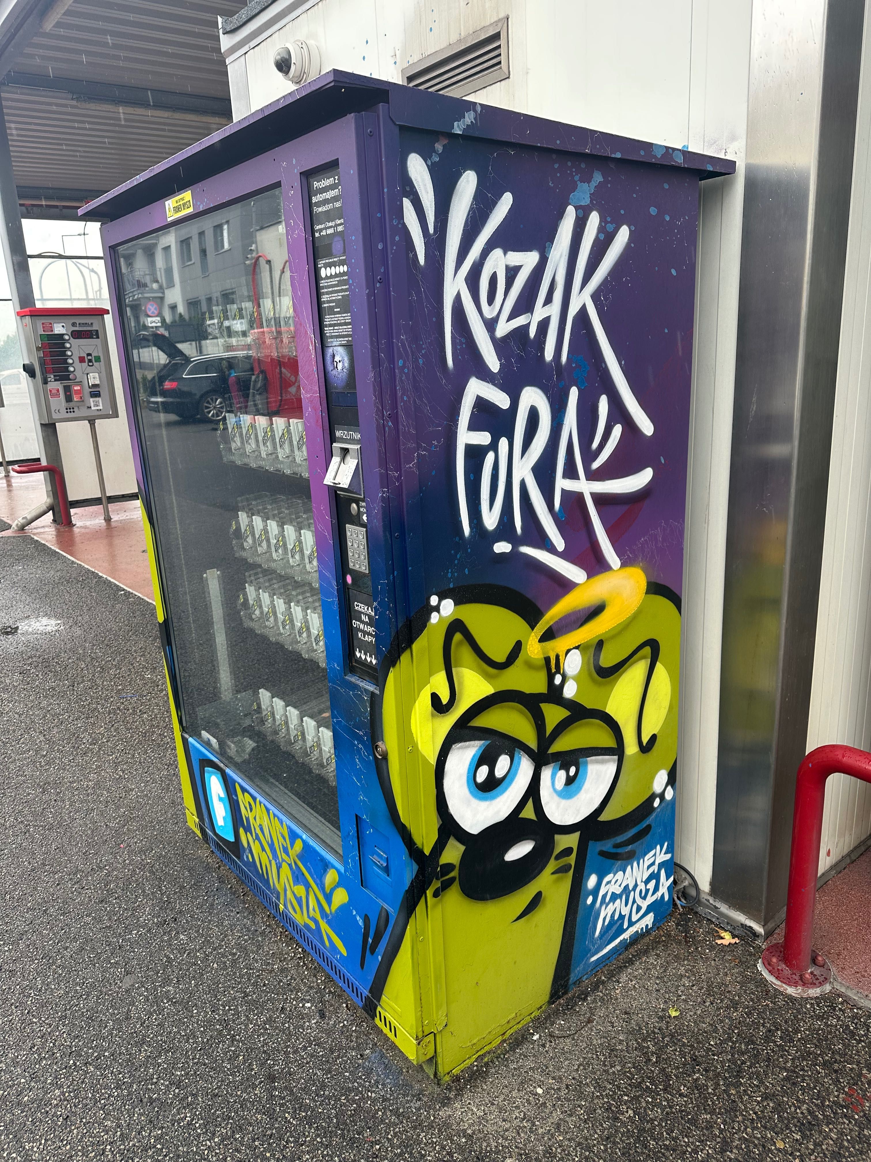 Maszyna vendingowa Vendo G-Drink 9 DR9 MDB vending zewnętrzna