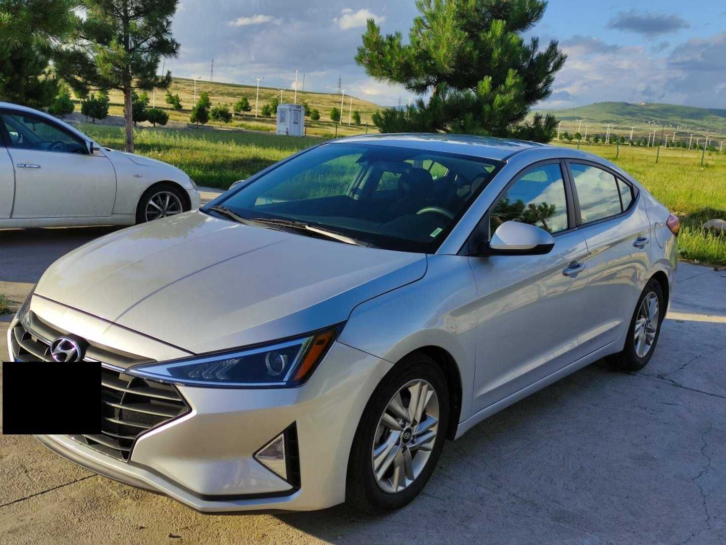 Hyundai Elantra 2019