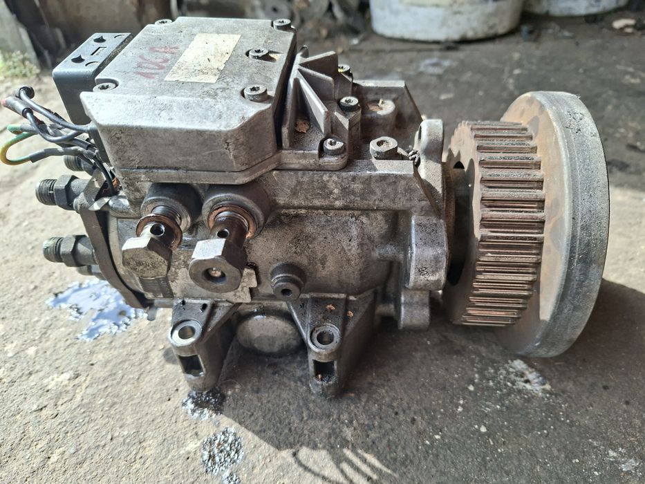 Pompa wtryskowa audi A6 C5 a4 passat B5 2.5tdi V6 150km 059,130,106a