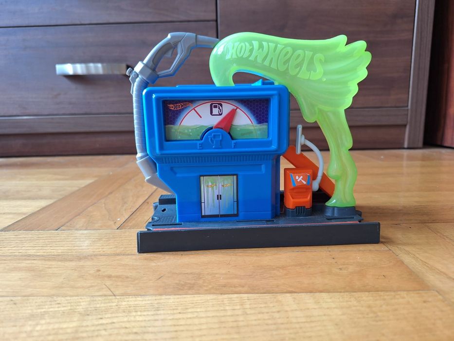 Hot Wheels stacja paliw