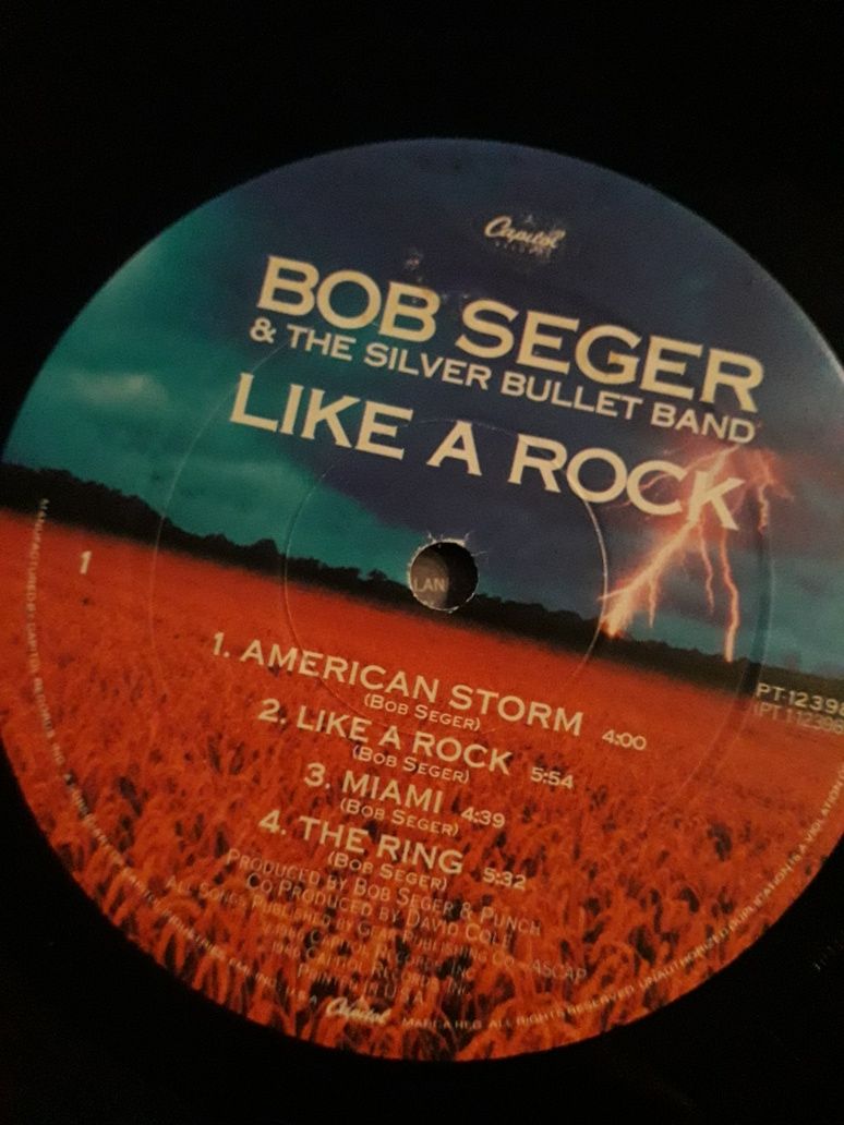 BOB SEGER  & The Silver Bullet Band. EMI  Made in USA. 1986.