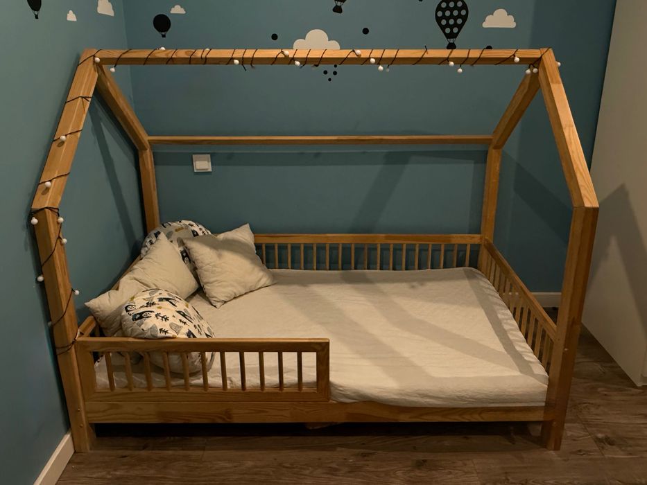 Drewniane łóżko domek 80x160
