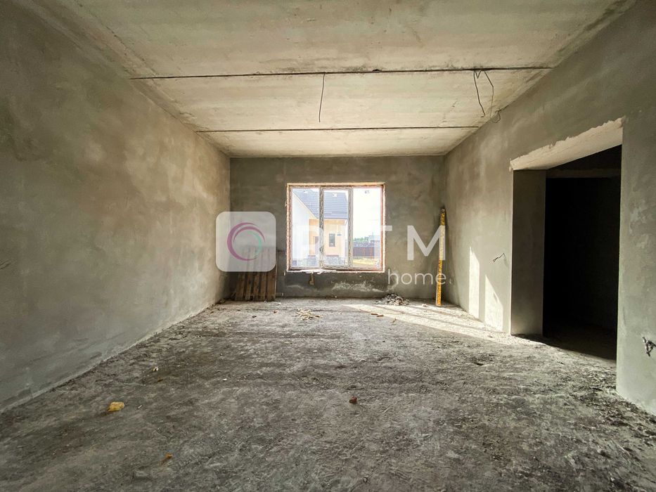 Половина будинку 187.8 м2 + 4 сот. ділянка по вул. Липлянська, Вишків.