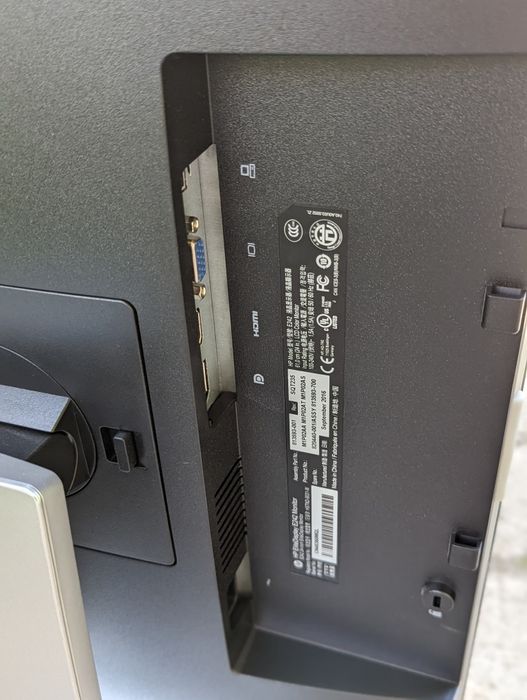 Монітор HP EliteDisplay E242/24/FHD/LED/IPS/в наявності 10шт/Класний