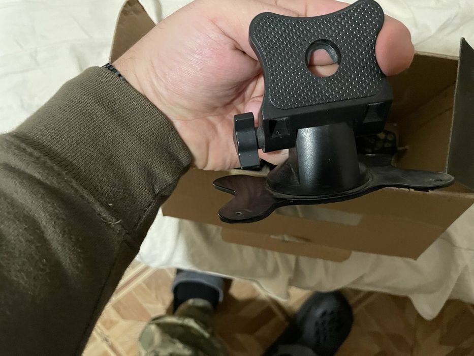 Продам телевізор в авто