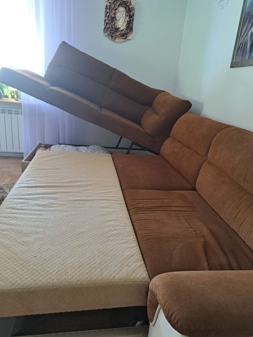 Narożnik z funkcją spania