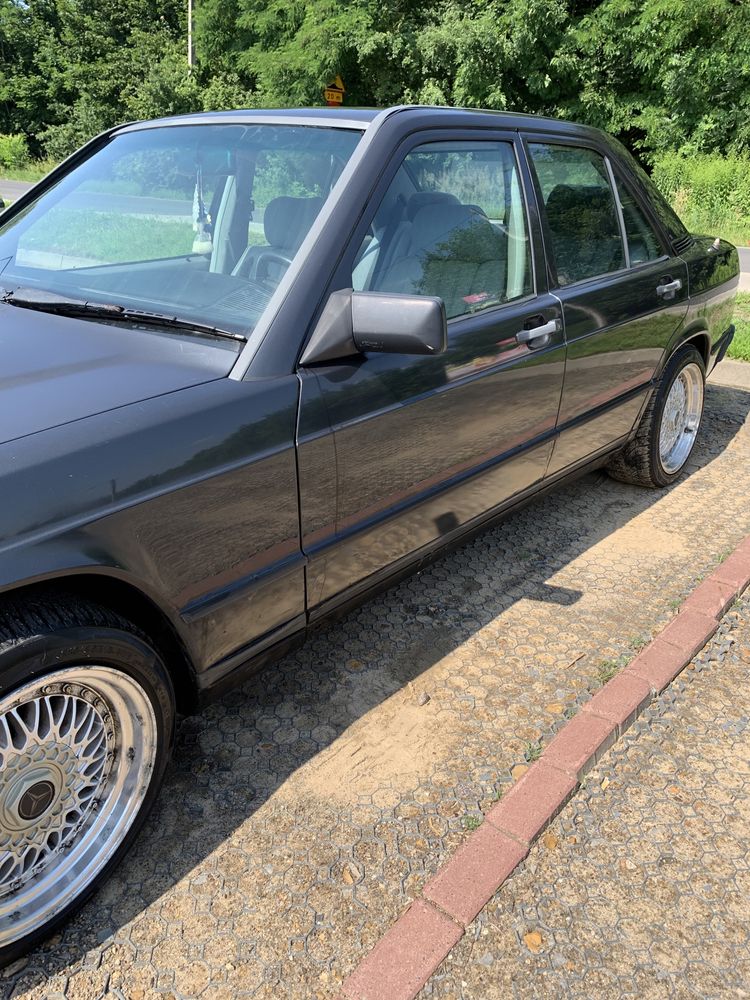Mercedes w201 190e 2.3