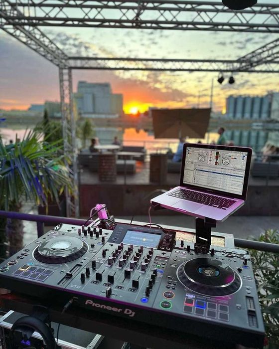 DJ, nagłośnienie, oświetlenie, obsługa, eventy