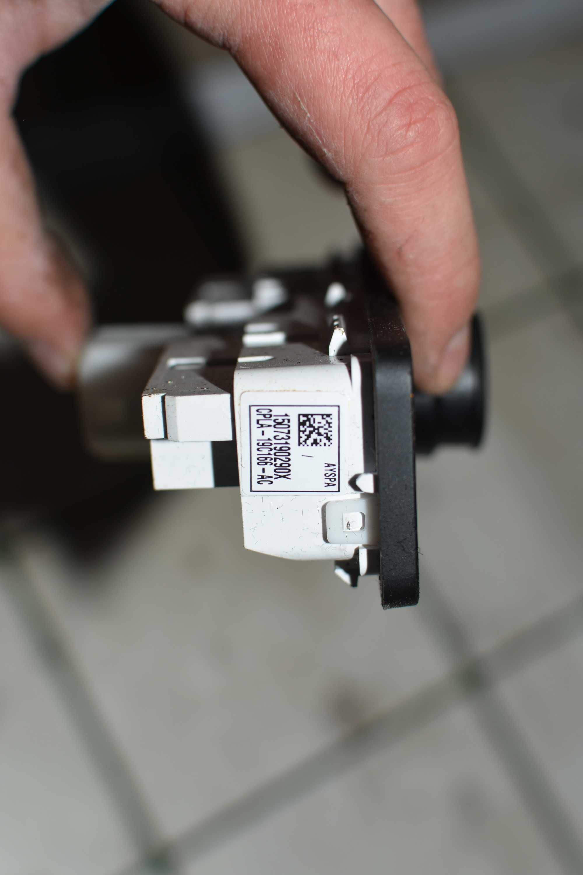 Moduł panel USB AUX gniazdo zapalniczki Range Rover L405