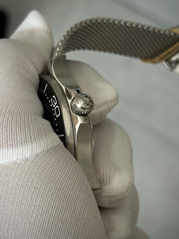 Чоловічий годинник Omega Seamaster. Мужские часы Омега миланская петля