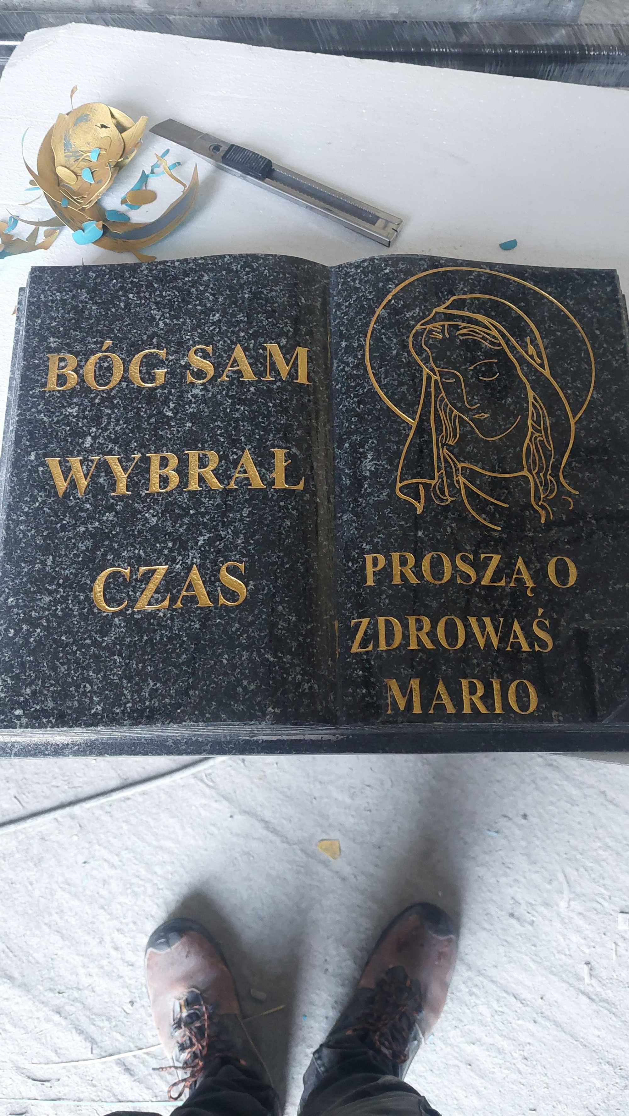Nagrobek tablica nagrobna