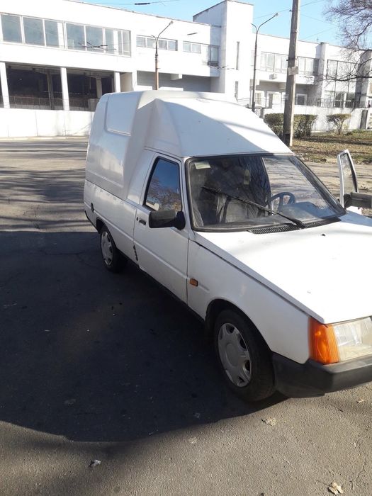 Продам автомобіль ЗАЗ 2002 року