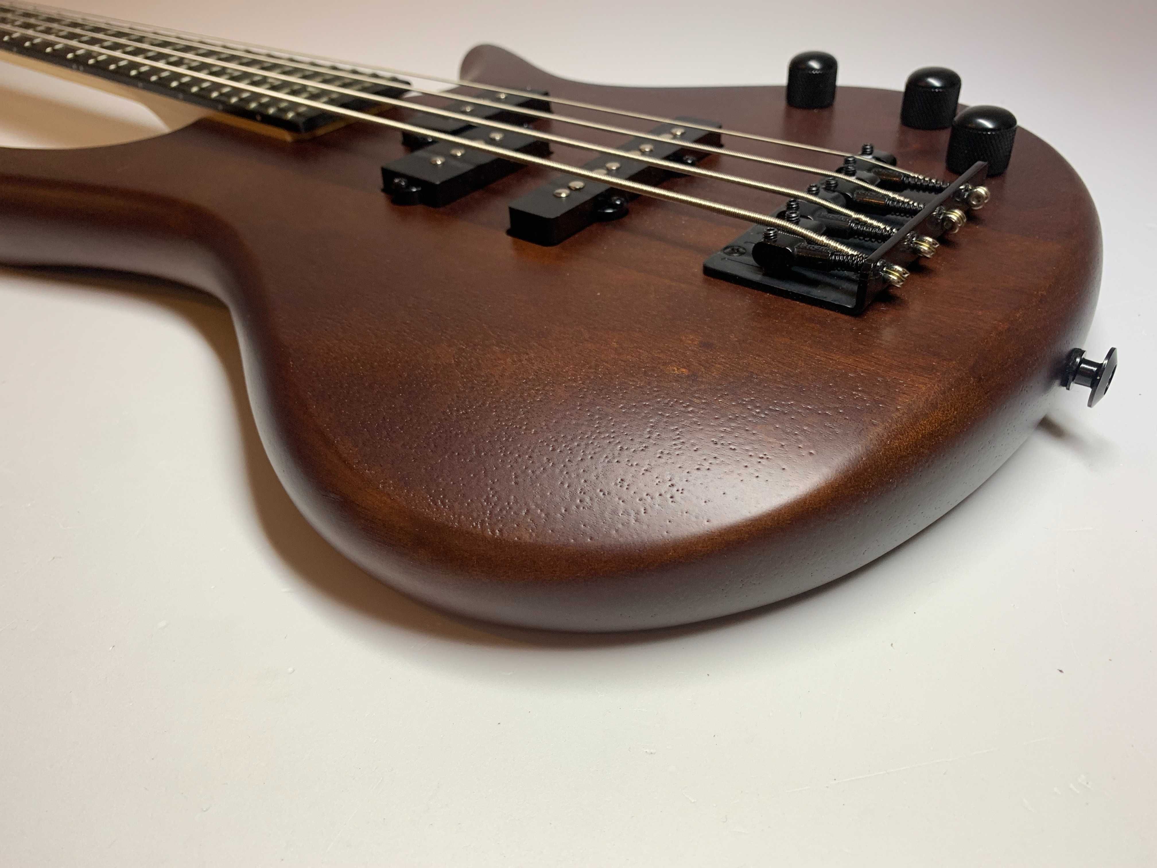 Ibanez elektryczna gitara basowa GSRM20B-WNF orzechowe wykończenie 3/4