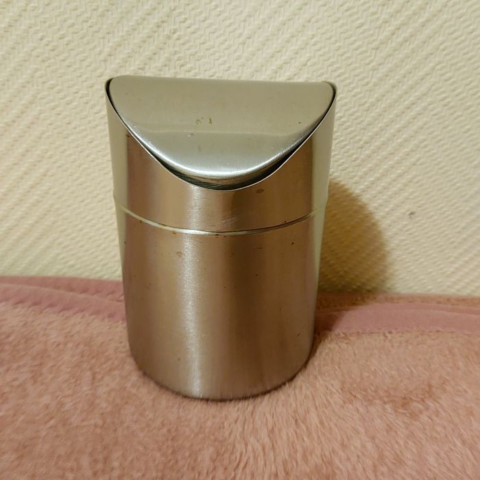 Контейнер для сміття