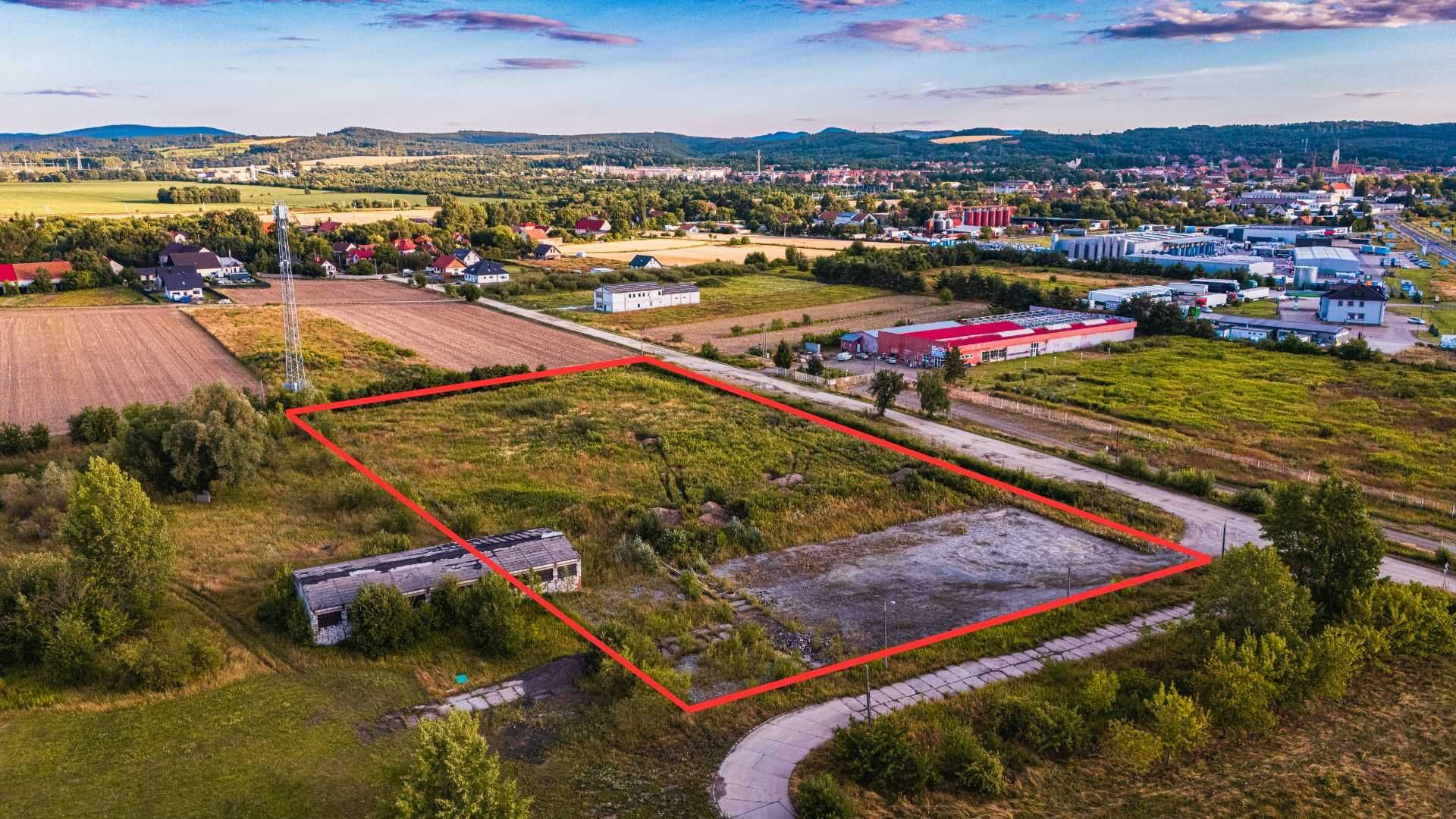 Działka inwestycyjna w Świebodzicach.