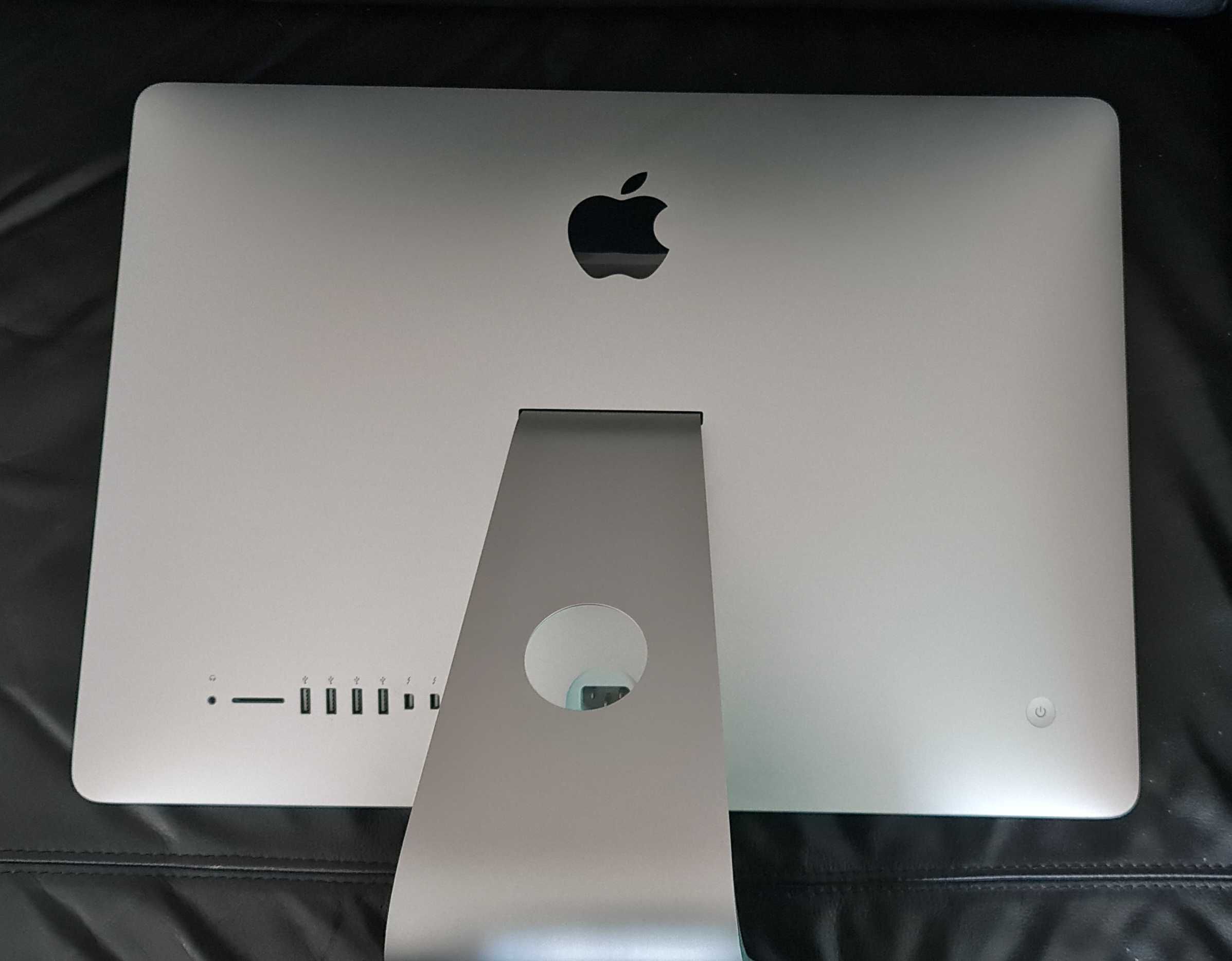 iMac 21.5” - Mid 2014 - i5 - 500GB - Como Novo