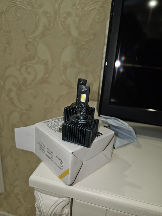 Лед лампа D1S D1R пара