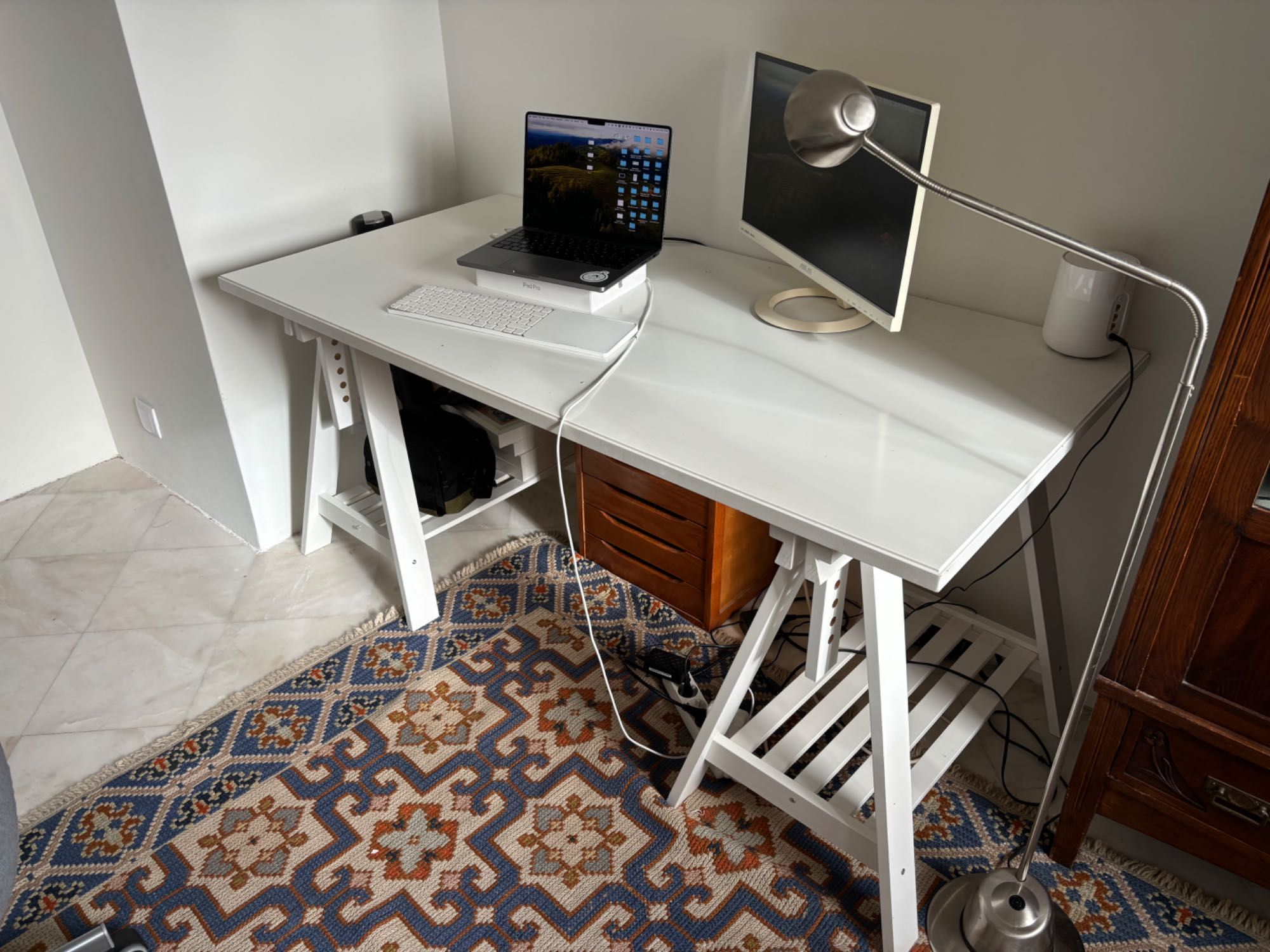 Secretaria Ikea branca