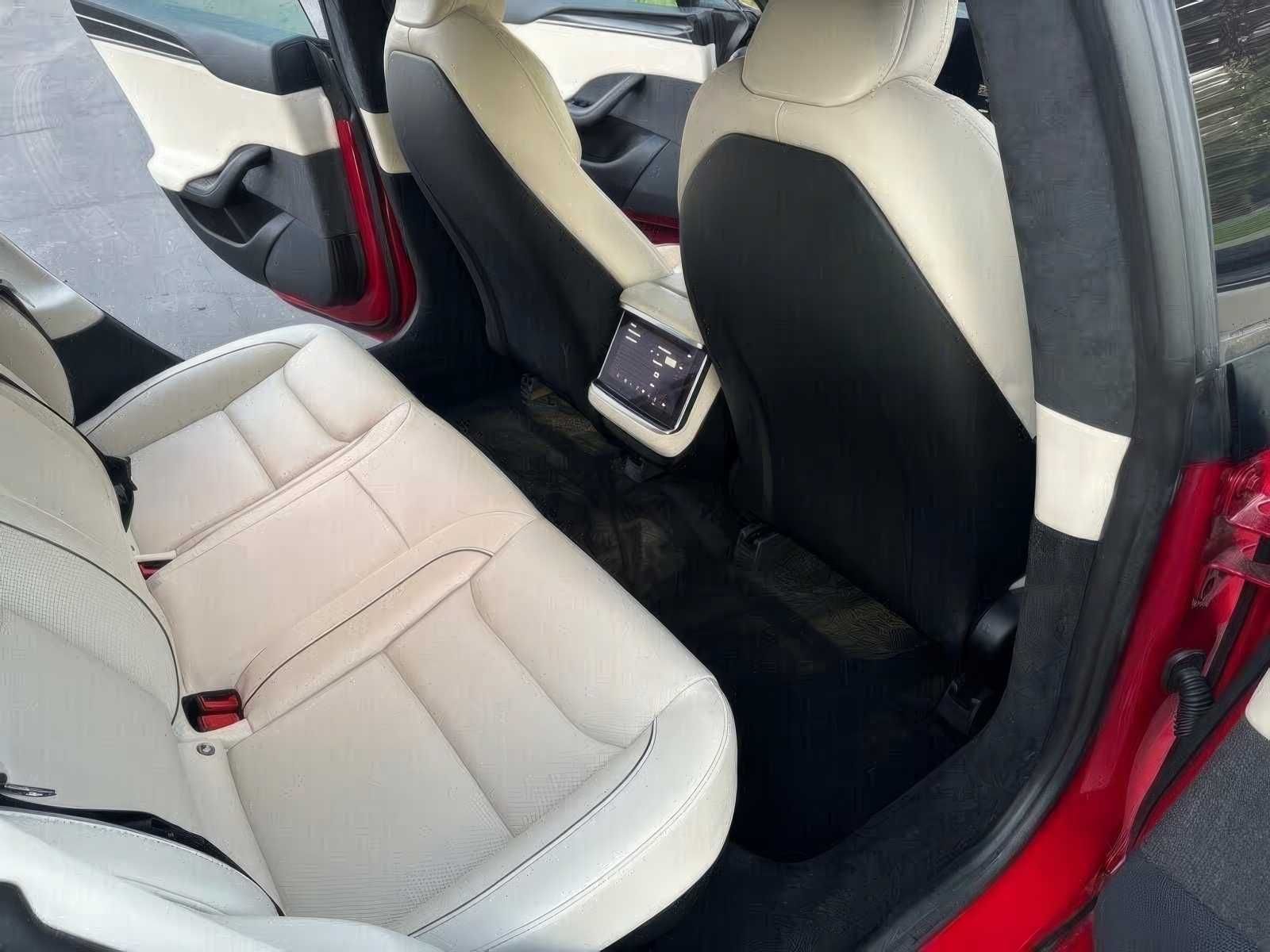 2021 Tesla Model S Plaid
