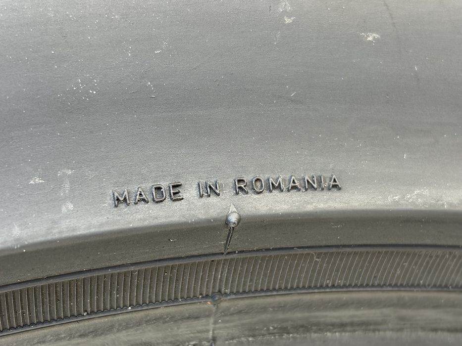 Шини зимові PIRELLI 235/45 R18, 2023 р.в. (Гума, резина)