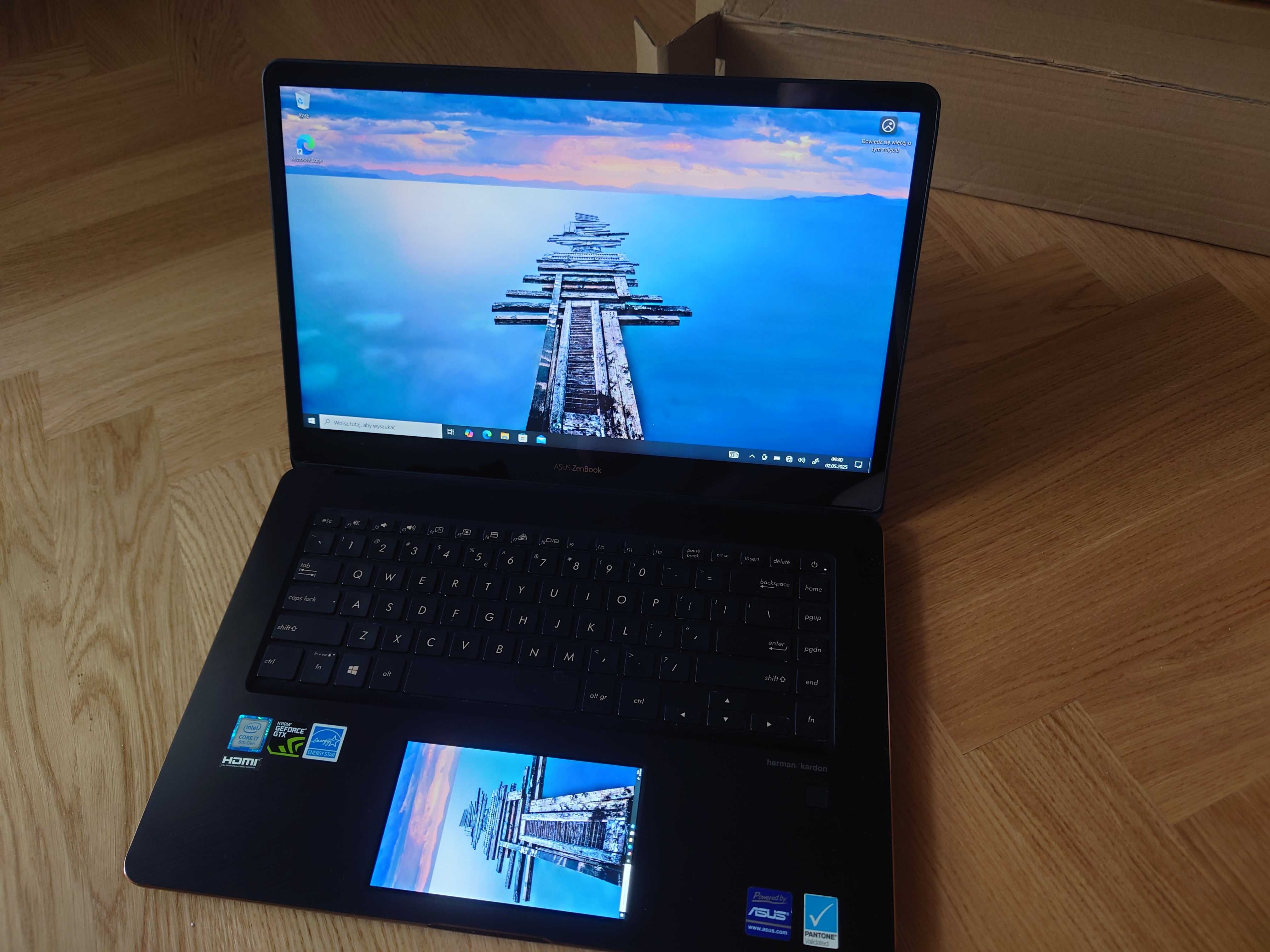 Asus Zenbook Pro UX580 (i7, 1050Ti GTX, 16GB RAM, 512GB SSD)